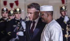 Emmanuel Macron et Mahamat Idriss Déby Itno à Paris, le 28 janvier 2026. ( AFP / LUDOVIC MARIN )