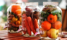 Une infection au botulisme entraîne un décès dans 5 à 10 % des cas. Illustration. (Prabhuk / Pixabay)