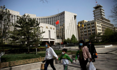 LA BANQUE POPULAIRE DE CHINE PROMET UNE POLITIQUE MONÉTAIRE SOUPLE EN 2022