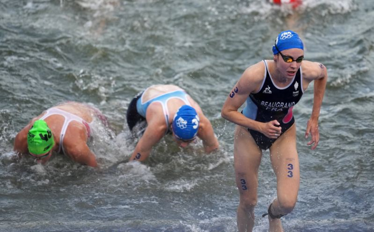 La triathlète Cassandre Beaugrand