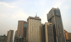 Immeubles de la ville de Lagos, au Nigeria. (crédit : Clara Sanchiz / Flickr)