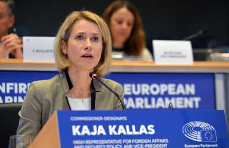 La future cheffe de la diplomatie européenne, Kaja Kallas, à Bruxelles ce mardi 12 novembre. ( AFP / NICOLAS TUCAT )
