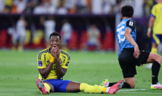 Jhon Durán file en Turquie