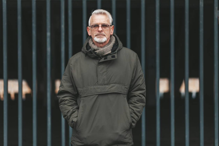 Retraite en détention : quels droits et versements pour les personnes incarcérées ? / iStock.com - Andrii Zastrozhnov