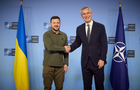 Volodymyr Zelensky et le secrétaire général de l'Otan Jens Stoltenberg, à Bruxelles, le 27 juin 2024 ( UKRAINIAN PRESIDENTIAL PRESS SER / HANDOUT )
