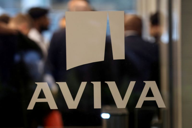 AVIVA FIXE À FIN FÉVRIER LA DATE BUTOIR POUR DES OFFRES SUR €5,5 MDS D'ACTIFS EN FRANCE ET POLOGNE
