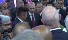 Macron visite le salon VivaTech en compagnie de Modi