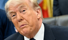 Le président américain Donald Trump dans le Bureau ovale de la Maison Blanche, à Washington, le 5 mai 2026 ( AFP / Kent NISHIMURA )