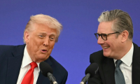 Le président américain Donald Trump et le Premier ministre britannique Keir Starmer lors de la signature de l'accord de coopération technologique à Chequers, en Angleterre, lors de la visite d'Etat de Trump le 18 septembre 2025 ( AFP / ANDREW CABALLERO-REYNOLDS )