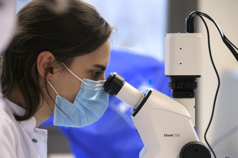 ( AFP / FREDERICK FLORIN )