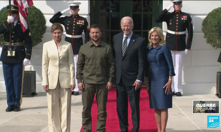 Ukraine : Zelensky aux Etats-Unis pour y présenter son "plan de la victoire"