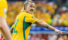 Le plus gros hipster du foot mondial signe au Japon