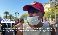 Évacuation des familles de migrants installées devant l'Hôtel de Ville de Paris