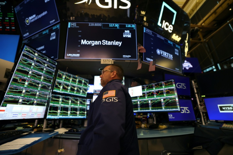Un opérateur à la Bourse de New York, le 6 mai 2025. ( AFP / TIMOTHY A. CLARY )