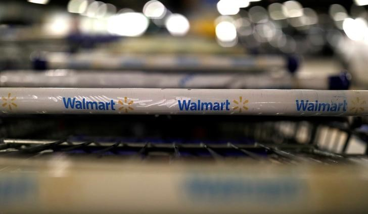 WALMART: VENTES EN LIGNE EN HAUSSE DE 33%, CA CONFORME AUX ATTENTES