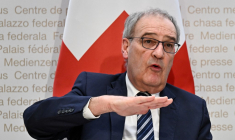 Guy Parmelin, le 3 avril 2025, à Berne ( AFP / FABRICE COFFRINI )