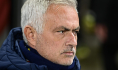 « Laissez-moi tranquille ! » : José Mourinho n'en peut plus des médias turcs