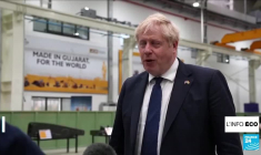 Boris Johnson en quête de contrats en Inde