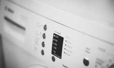 Les lave-linges et les téléviseurs auront bientôt un indice de durabilité pour guider les consommateurs lors de l'achat. (illustration) (Pixabay / StockSnap)