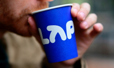 LAP Coffee, nouvelle chaîne, a suscité des opinions divergentes à Berlin. ( AFP / Tobias SCHWARZ )