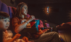 Découvrez nos astuces pour profiter de places de cinéma à prix réduit. ( crédit photo : Getty Images )