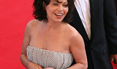 L'actrice et réalisatrice française Isabelle Mergault arrive à la projection du film « Un Prophète » de Jacques Audiard, en compétition au 62e Festival de Cannes, le 16 mai 2009 ( AFP / LOIC VENANCE )