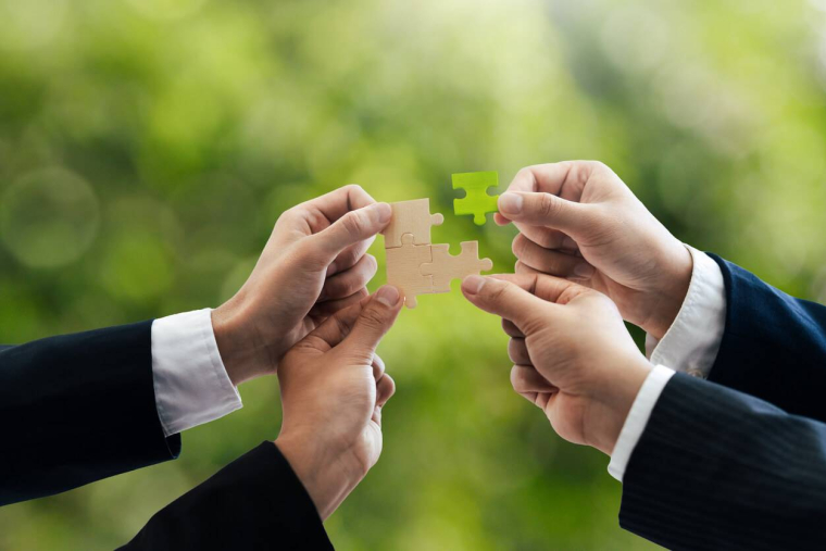 Économie collaborative : quelles obligations fiscales pour vos revenus ? / iStock.com - Sakorn Sukkasemsakorn