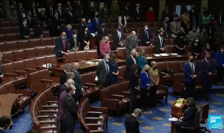 Etats-Unis : hommage aux 800 000 morts causées par le Covid-19