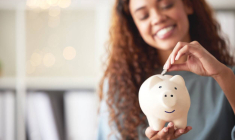 Que devient votre épargne après la clôture du livret jeune ? / iStock.com - PeopleImages