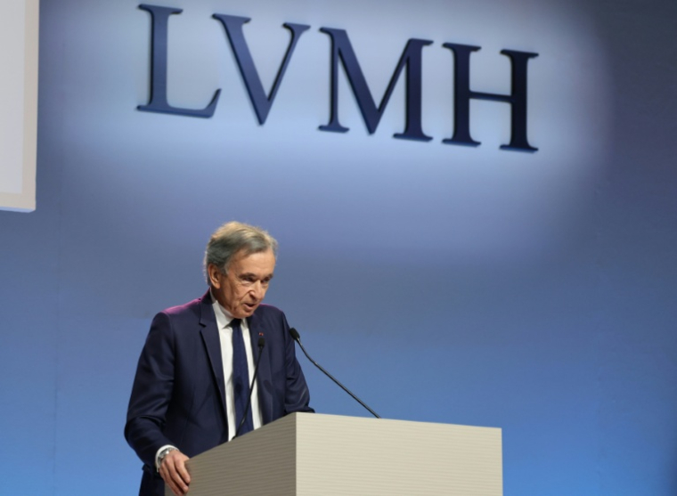 Le PDG de LVMH, Bernard Arnault, lors de la présentation des résultats financiers 2025 du groupe français du luxe, le 27 janvier 2026 à Paris ( AFP / Ludovic MARIN )