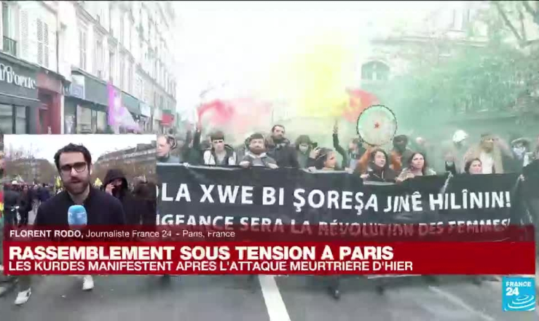 Rassemblement sous tension : les Kurdes manifestent après l'attaque meurtrière à Paris