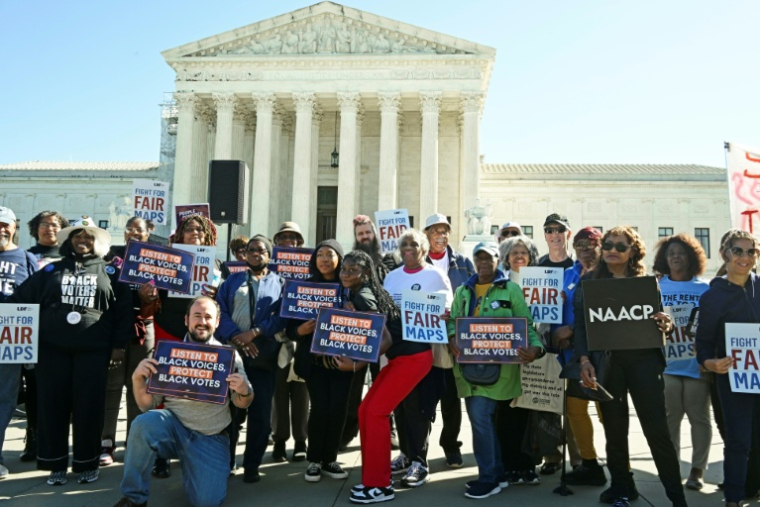 Des électeurs de Caroline du Sud participent à un rassemblement devant la Cour suprême américaine, le 11 octobre 2023 ( GETTY IMAGES NORTH AMERICA / Shannon Finney )