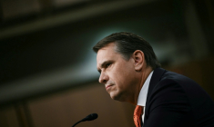 Todd Blanche lors d'une audition de la commission judiciaire du Sénat concernant sa nomination au poste de procureur général, au Capitole à Washington, le 15 juillet 2026 ( AFP / Brendan SMIALOWSKI )
