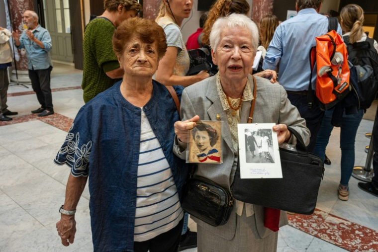 Marie Meagleiozz et Susane Fritz, rescapées des rafles du Vieux-Port en 1943, au palais de justice de Marseille, le 30 septembre 2026 ( AFP / Miguel MEDINA )