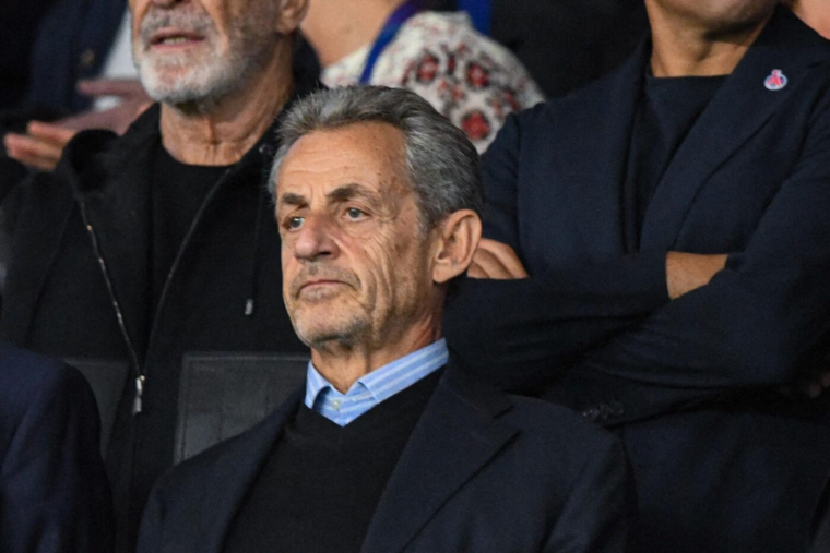 Patrick Balkany conseille à Nicolas Sarkozy d’aller à la prison de Fleury-Mérogis à cause du foot