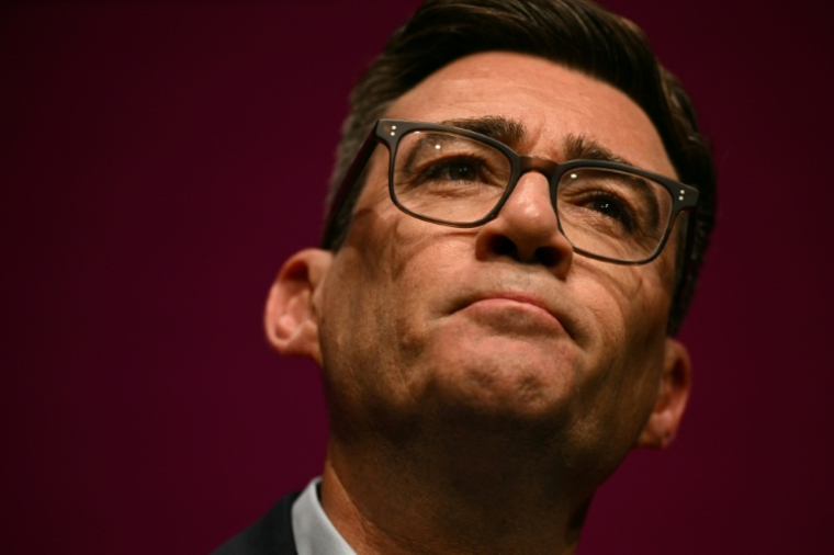 Le Premier ministre britannique Andy Burnham prononce un discours à Liverpool, dans le nord-ouest de l'Angleterre, le 29 septembre 2026 ( AFP / Oli SCARFF )