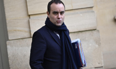 Sébastien Lecornu à Paris, le 18 janvier 2024. ( AFP / JULIEN DE ROSA )