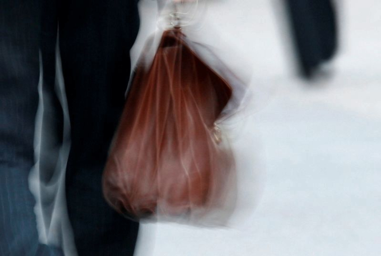 LE CONTRAT DE TRAVAIL PRIORITAIRE DANS LA RÉFORME