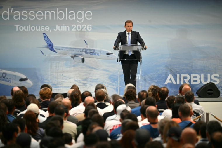 Guillaume Faury, le patron d'Airbus, lors de l'inauguration de la deuxième ligne d'assemblage de l'A320, Cornebarrieu, 15 juin 2026 ( AFP / Lionel BONAVENTURE )