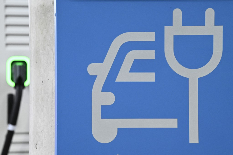 ( AFP / JULIEN DE ROSA )