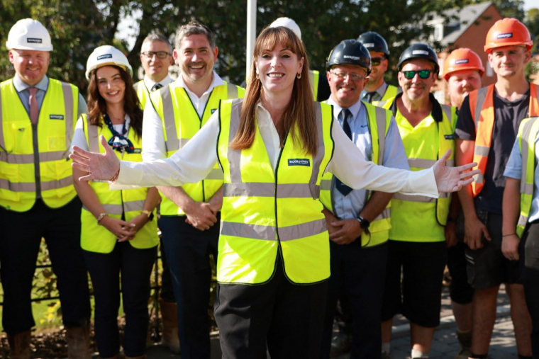 La vice-Première ministre, Angela Rayner, a par ailleurs promis "la plus grande accélération en matière de logement social et abordable depuis une génération" ( POOL / IAN VOGLER )