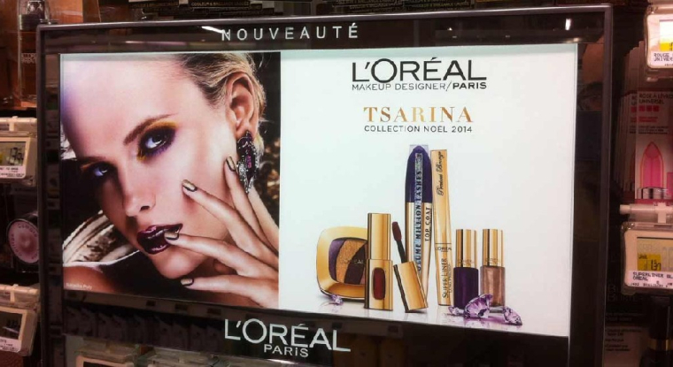 Media 6 fournit les présentoirs et les agencements pour les marques dans les magasins de la grande distribution. (Crédits photo : Flickr - L. Grassin)