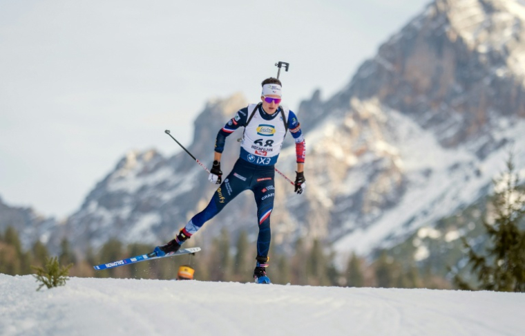 Le Français Eric Perrot lors de l'épreuve du 10 km sprint hommes de biathlon à Hochflizen (Autriche) le 12 décembre 2025 ( APA / GEORG HOCHMUTH )