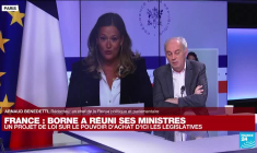 France : la lutte contre les violences faites aux femmes remise en cause par l'affaire Abad