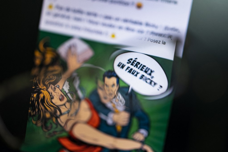 Une publicité publiée sur Facebook le 9 octobre 2019, pour la marque belge de hamburgers Bicky Burger, représentant un homme brandissant son poing pour frapper une femme portant un récipient de restauration rapide alors que il s'exclame : "Sérieusement, un faux Bicky ?". ( AFP / KENZO TRIBOUILLARD )