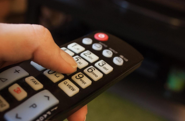 Les fans de foot devront s'abonner à DAZN et beIN Sports pour avoir accès à tous les matchs de Ligue 1 de la saison 2024-2025. (illustration) (Maria_Domnina / PIxabay)
