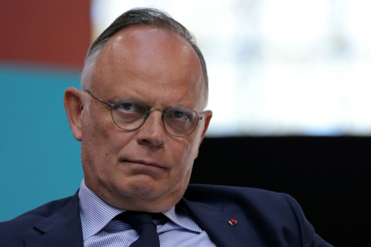 Le maire du Havre, Edouard Philippe, lors d'un meeting du parti Renaissance à la Cité du cinéma à Saint-Denis, au nord de Paris, le 6 avril 2025 ( AFP / Thomas SAMSON )