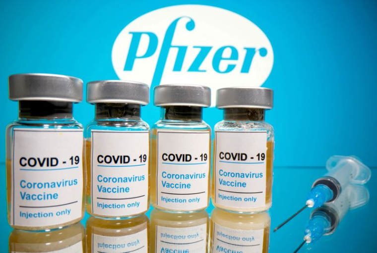 CORONAVIRUS: L'UE VA COMMANDER 100 MILLIONS DE DOSES SUPPLÉMENTAIRES DE VACCIN À PFIZER