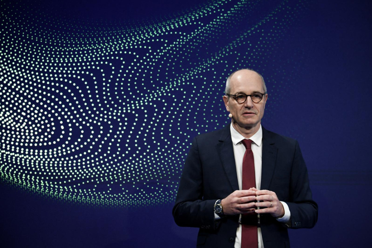 Le directeur général de Valeo, Christophe Périllat, le 25 février 2022 à Paris. ( AFP / ALAIN JOCARD )