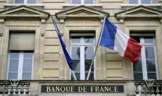 la Banque de France a nettement abaissé mardi sa prévision de croissance pour 2026, en tablant désormais sur une croissance nulle au deuxième trimestre ( AFP / Lionel BONAVENTURE )